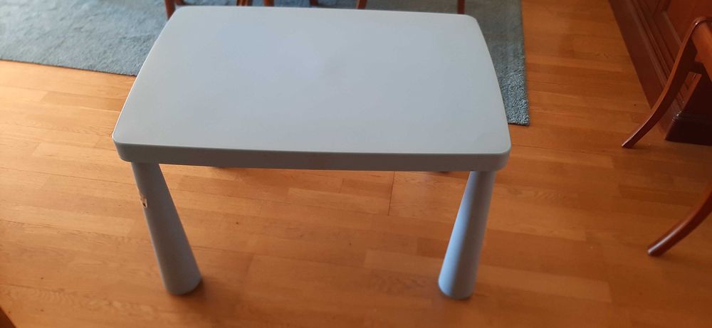 MAMMUT Mesa para criança azul bom estado