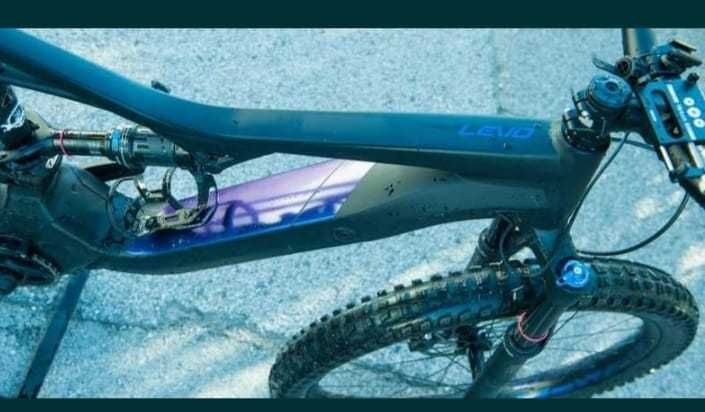 Bicicleta Elétrica Specialized Turbo Levo (Bateria NOVA)