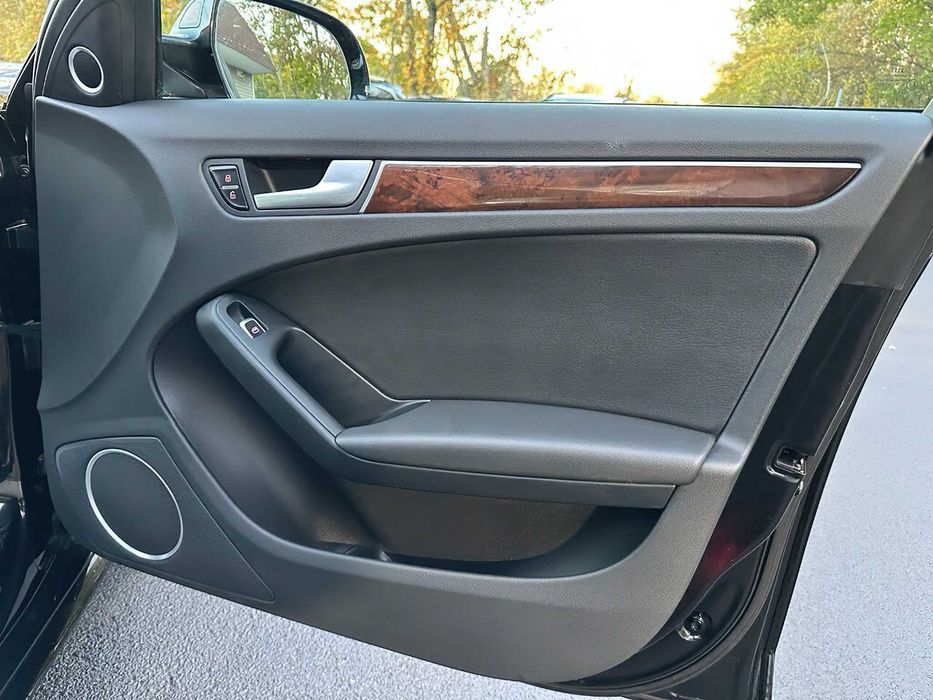 Audi A4 quattro Premium Plus      2014