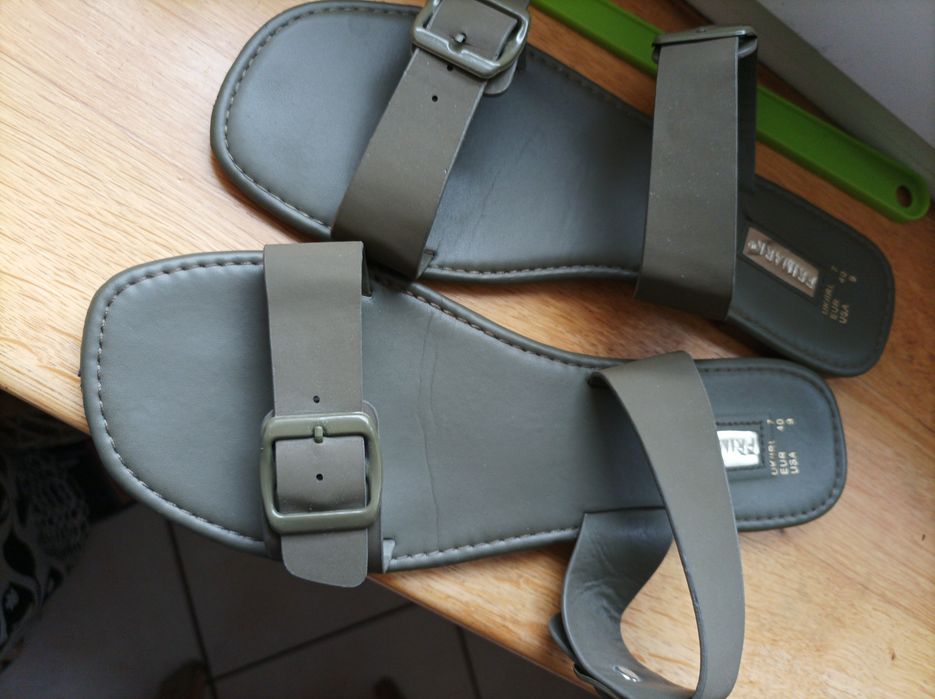 Klapki Primark damskie