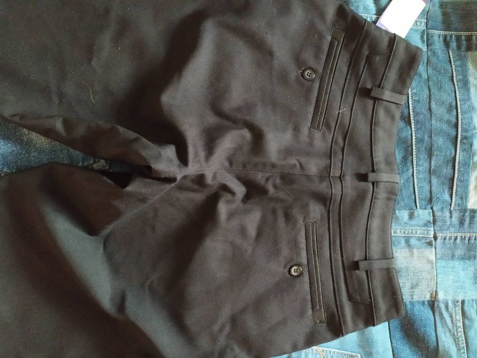 Черные новые брюки