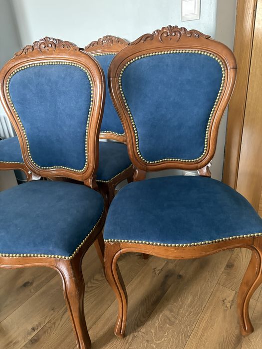 4 Cadeiras de Madeira de Carvalho