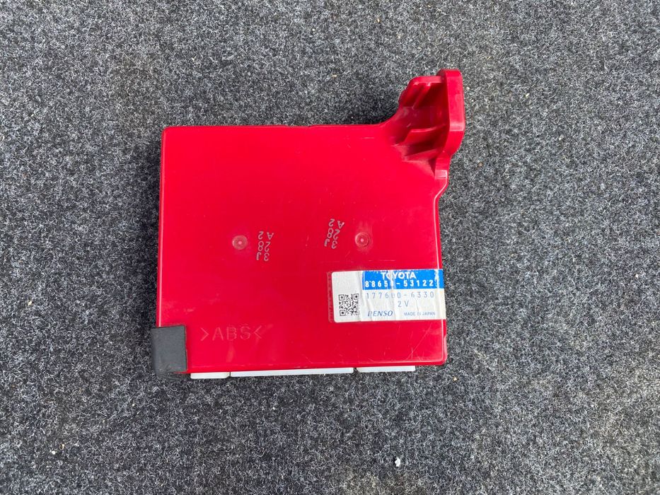 Блок управління кліматконтролем Lexus IS з 2005 по2013