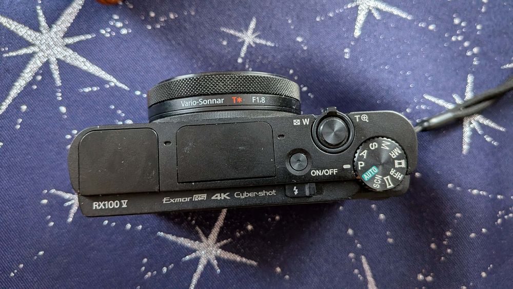 Aparat Sony RX 100 V super stan