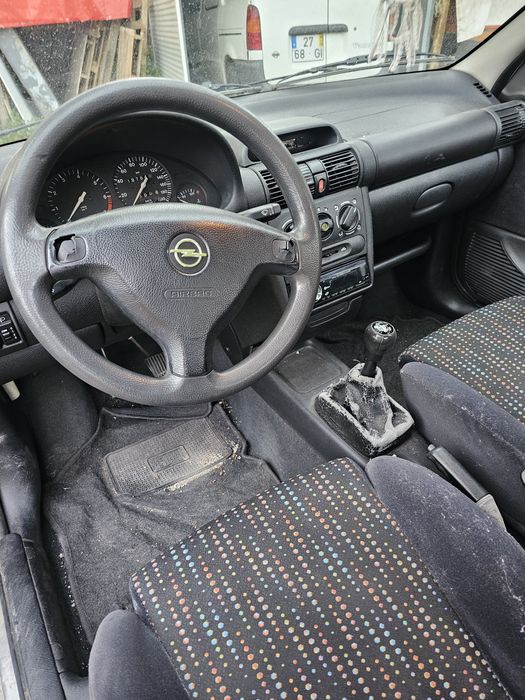 Opel corsa 1.2 16v Sport