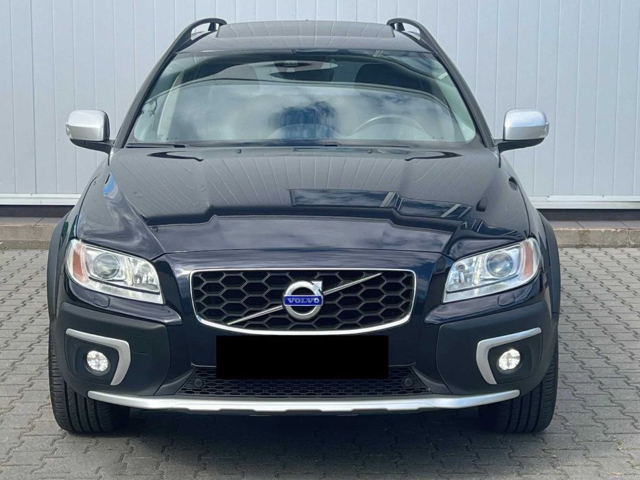 2016  Volvo    XC 70
