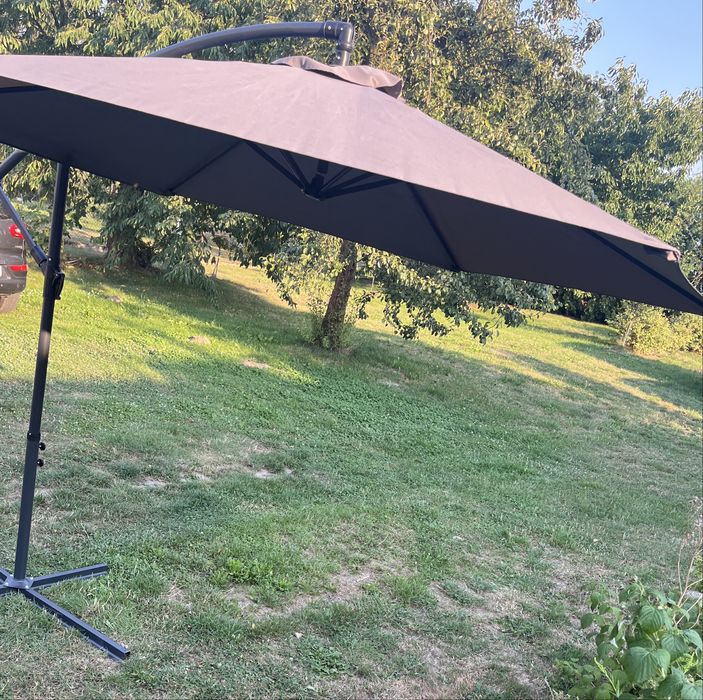 Parasol ogrodowy 3m Vounot na wysięgniku