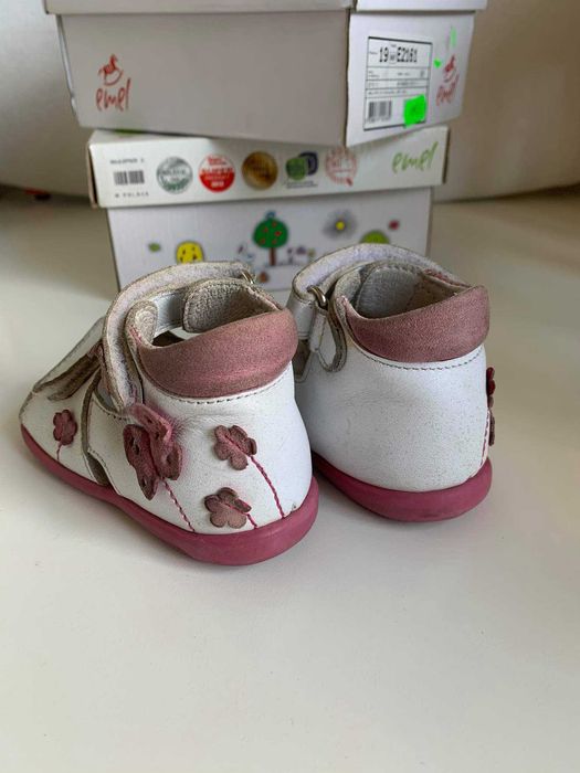 Sandałki EMEL roczki- wyprofilowane obuwie dla maluszków. R.19