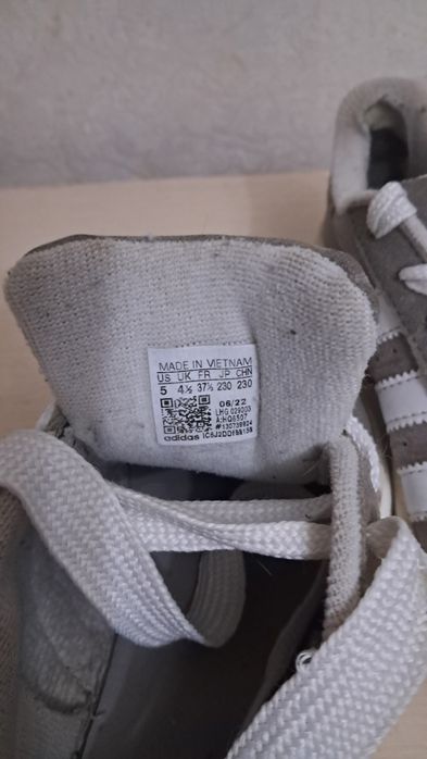 Продам Кросівки Adidas