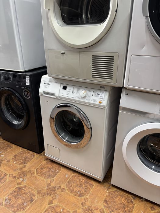 Чудовий стан , акція , доставка гарантія 3 місяці