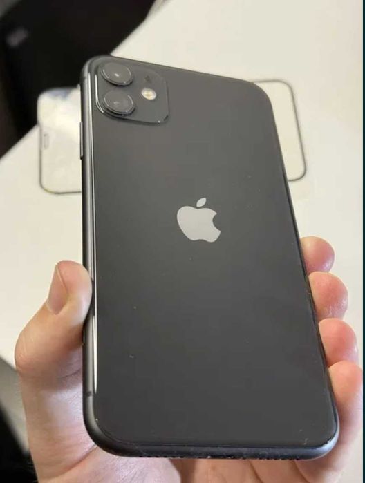 Продам IPhone 11