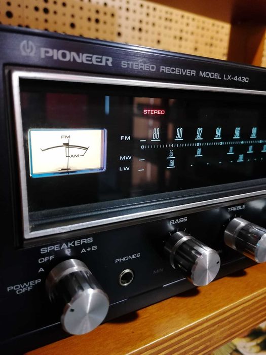 Pioneer - LX-4430