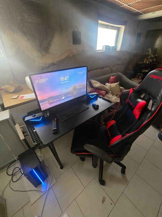 Desktop com todos os na imagem