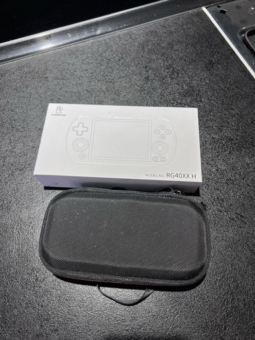 Anbernic RG40XX H консоль