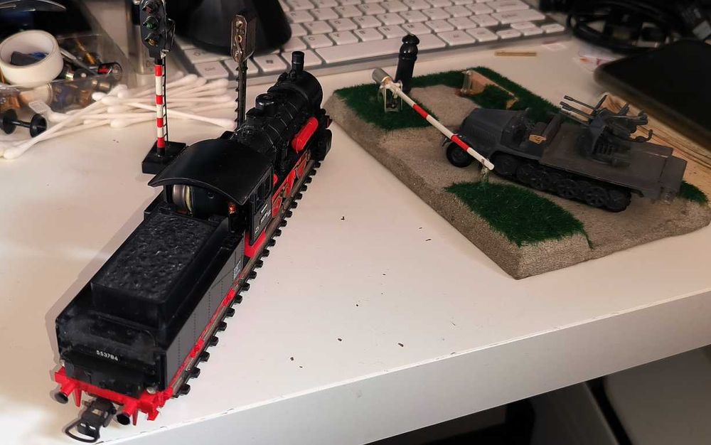 Lokomotywa z Tendrem BR 55 Deutsche Bahn  Piko-HO stan idealny