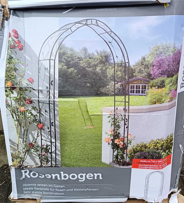 Pergola ogrodowa na róże