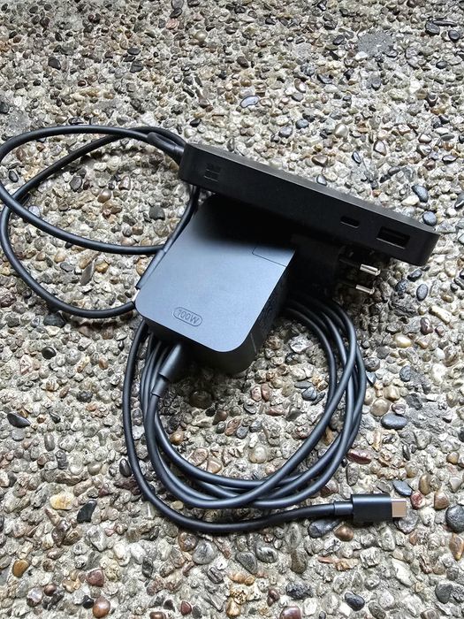 Microsoft Surface USB4 Dock 100W | Como Nova | USB4 / HDMI 2.1