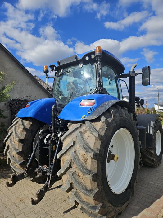 New Holland T7 230
