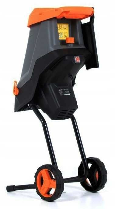 Веткоизмельчитель , шредер , гілкоподрібнювач з мішком потуж. 3000 Вт