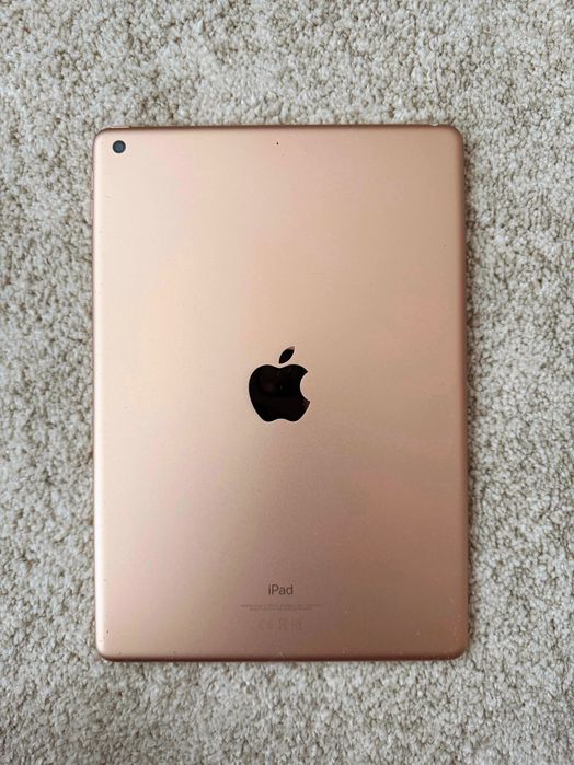 Tablet Apple iPad 7 generacji Gold 32 GB Wi-Fi A2197, sprawny, stan db