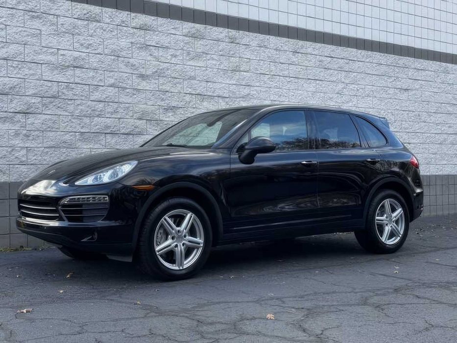 Porsche Cayenne      2014