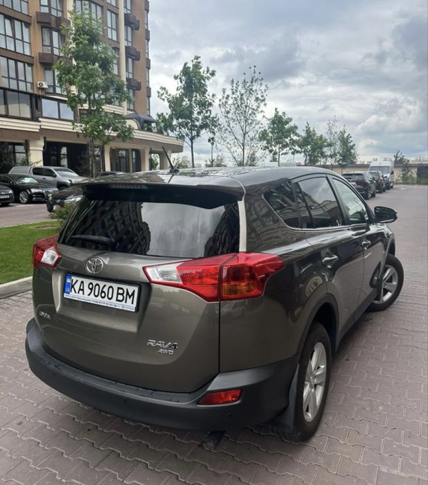 Продам Toyota RAV4