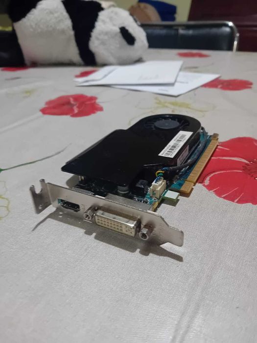 Placa gráfica Geforce GT 530 2GB DDR3 128 BITS Perfil Baixo.