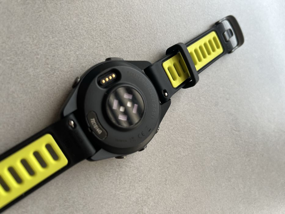 Garmin forerunner 265s (stan idealny + 2 lata gwarancji + dodatkowy pasek)