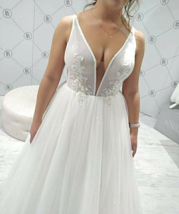 Błyszcząca suknia ślubna z Atelier Renata Potrzeba S/M + gratis