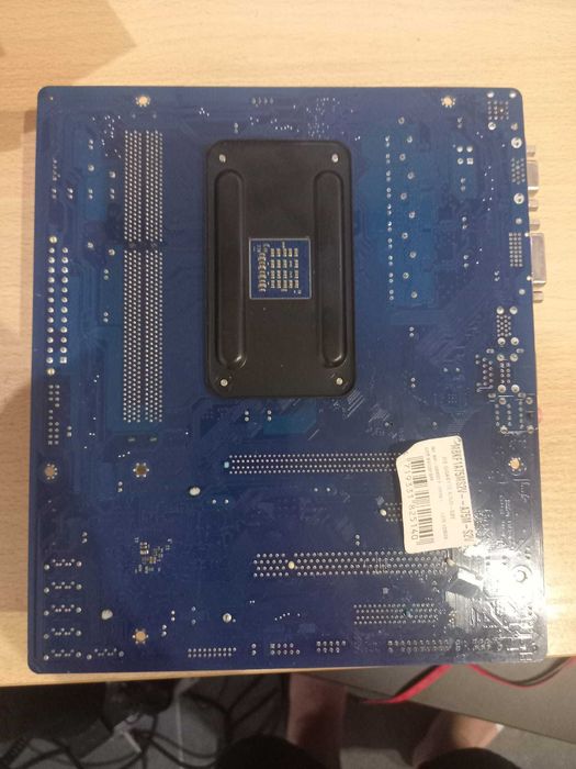 Bundle Motherboard Gigabyte GA-A75M-S2V + Processador AMD + Cooler (Socket FM1)