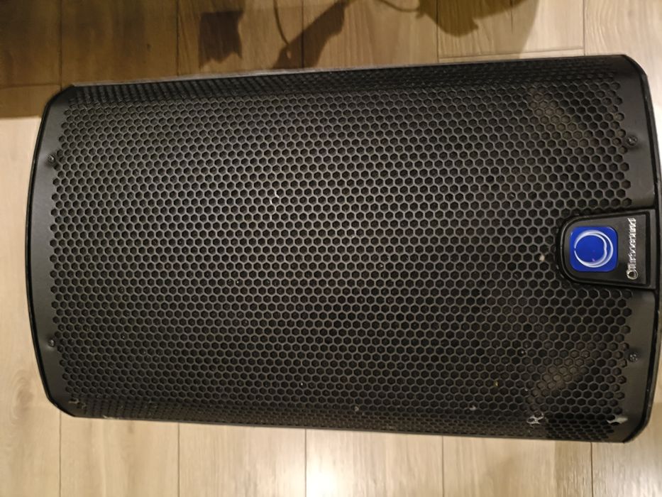 Turbosound iQ10 - Profesjonalna Kolumna Aktywna 2500W