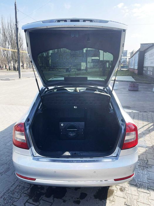 Skoda Octavia 1.4 TSi механика 6-ст (2011 год)