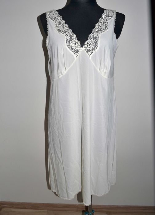 11^ M&S  vintage piękna    halka koszulka nylon 46/48