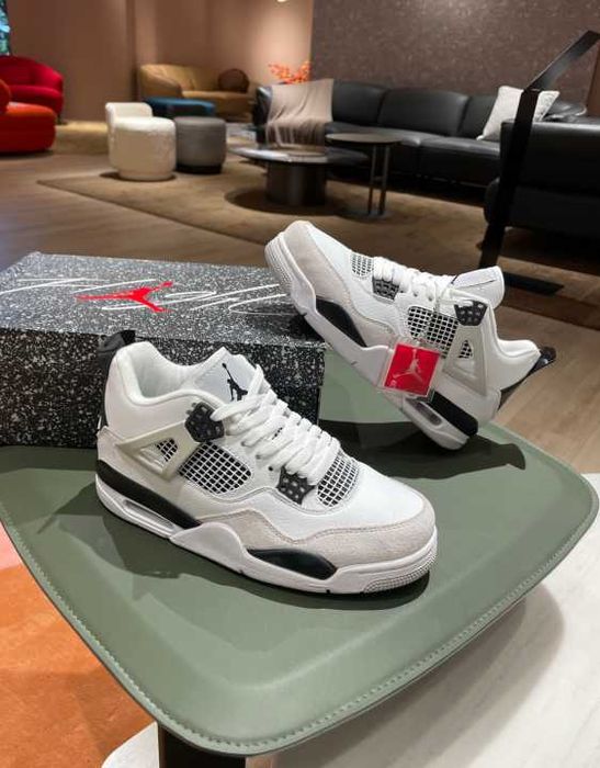 Air Jordan 4 Retro Military Black R.39