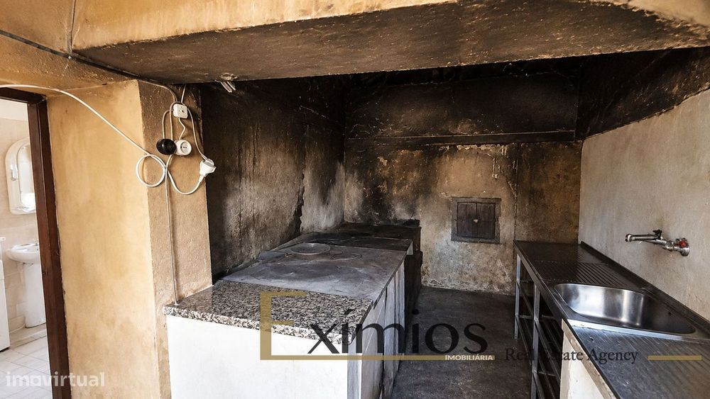 Quinta com 19.600m², situada na Maia