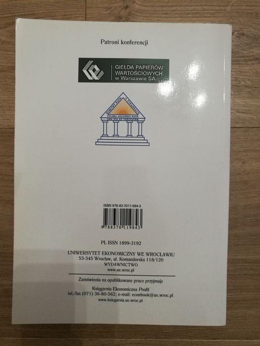 Inwestycje finansowe i ubezpieczenia-tendencje światowe a rynek polski