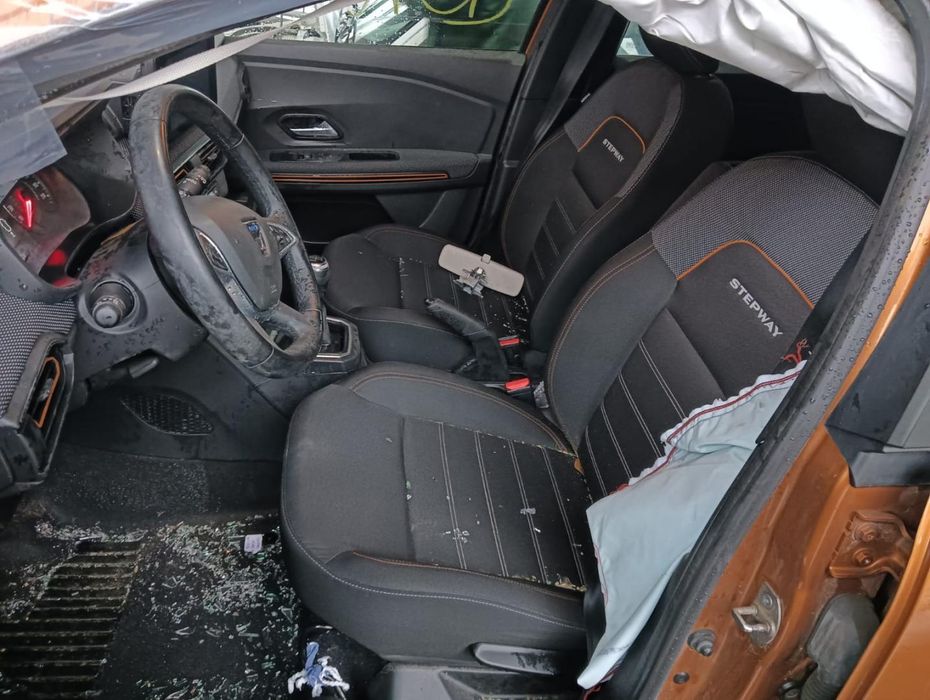 Aro Esquerdo Da Frente Dacia Sandero