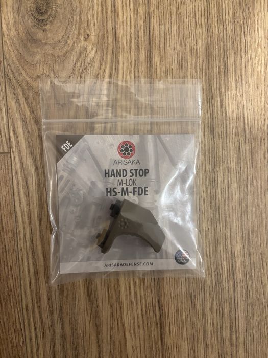 Chwyt Arisaka Handstop M-LOK w kolorze FDE