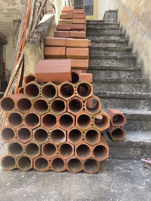 Tijoleiras de barro para garrafeira