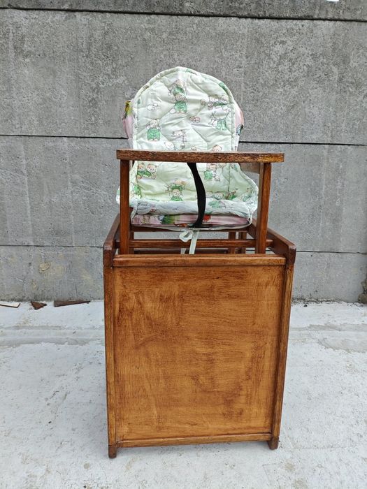 Дитячі стілець та столик