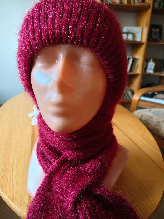 Czapka z szalem NOWA