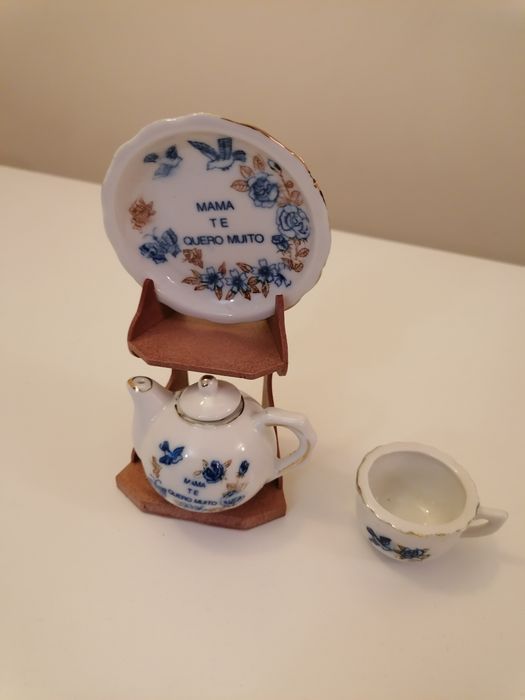 Conjunto pintado a mão, decoração