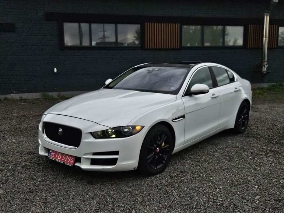 Продам Jaguar XE