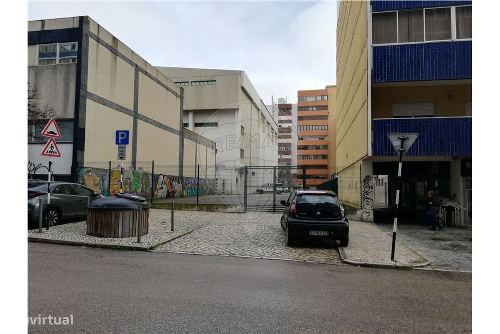 Lote Terreno para construção na Cova da Piedade