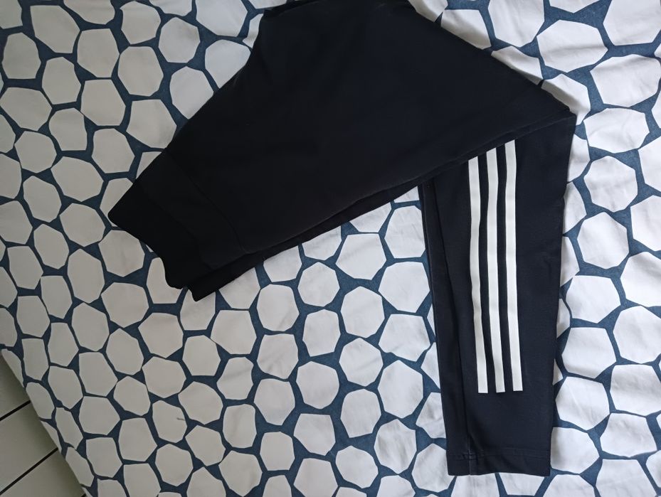 Damskie legginsy Adidas