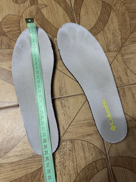 Кросівки весна-осінь