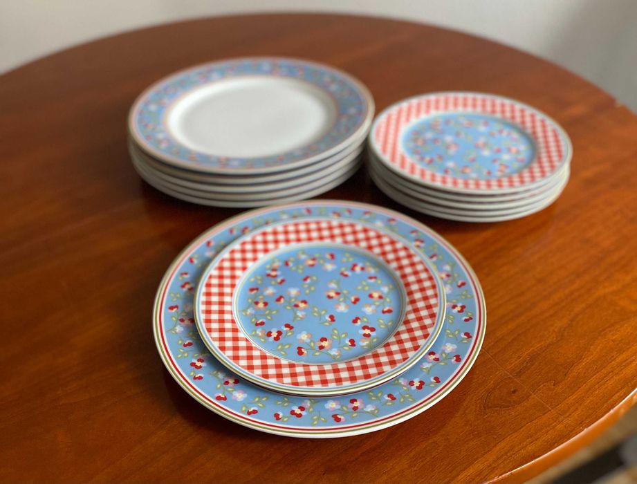 Набор фарфоровых тарелок Германия 20,5см, 27см.