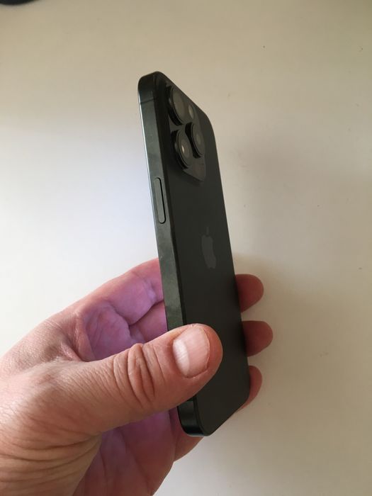 iPhone 15pro 128 гб