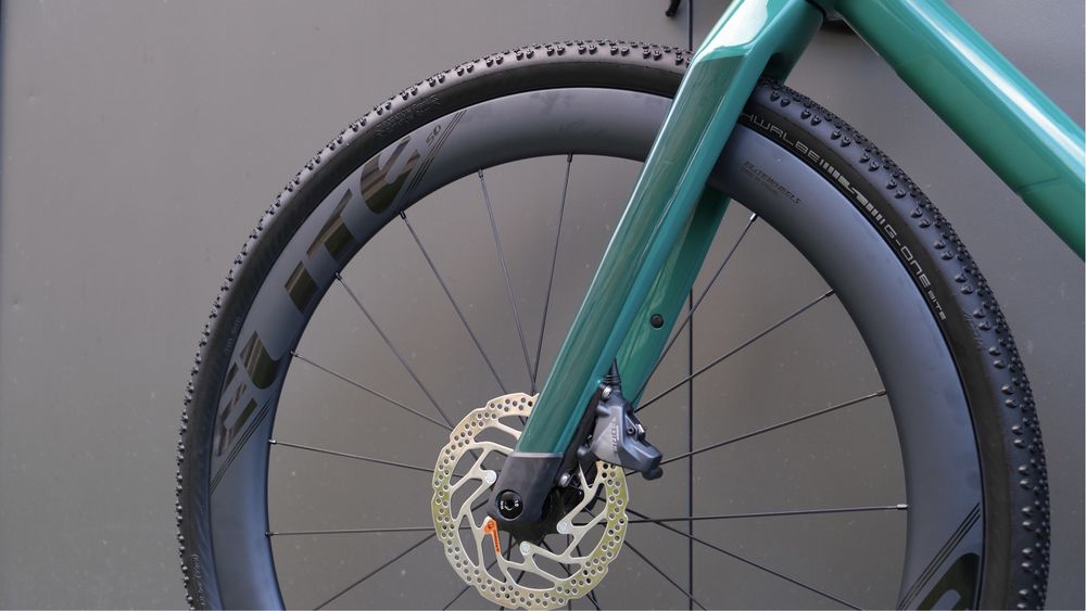 Гравійний велосипед BMC URS 01 Two Force AXS карбон колеса