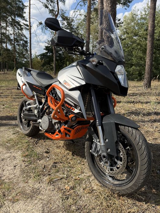 KTM 990 Supermoto